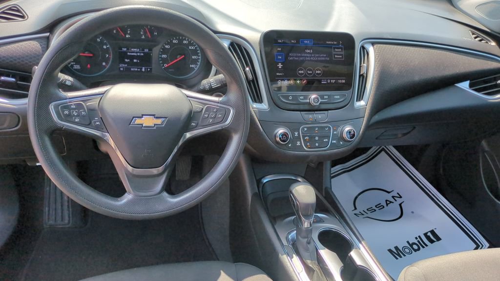 Used 2024 Chevrolet Malibu LT image 21