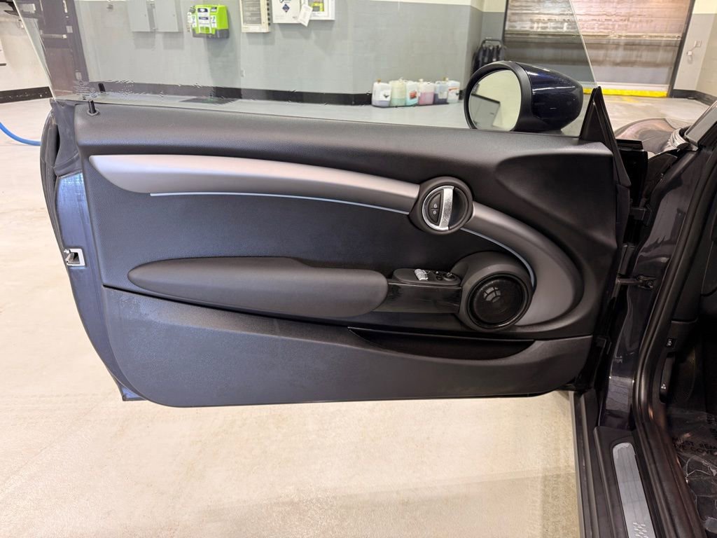 Certified 2024 MINI Cooper SE image 10