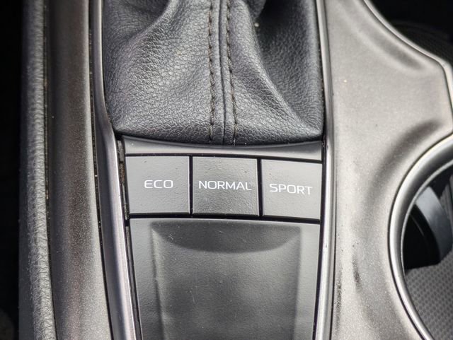 Used 2024 Toyota Camry SE image 16