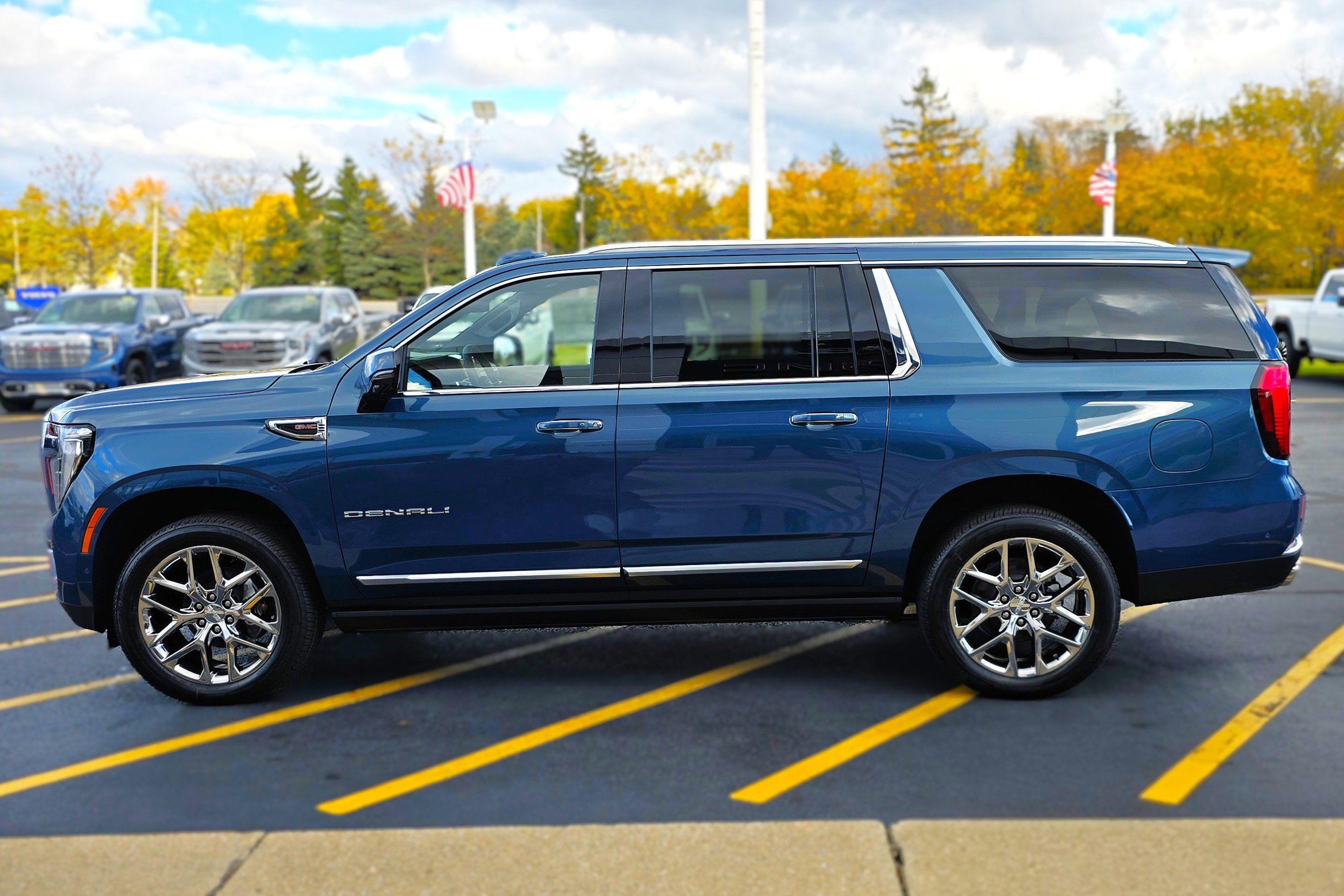 New 2026 GMC Yukon XL Denali w/ Sun & Power Step Package image 5