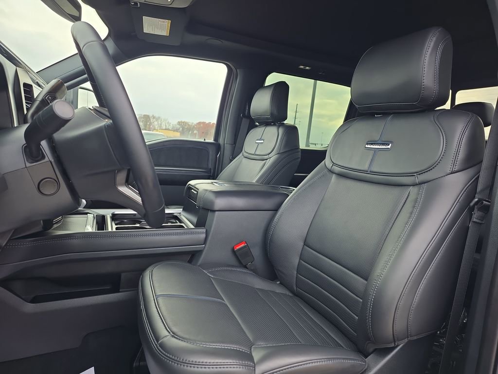 Used 2025 Ford F250 Platinum image 31