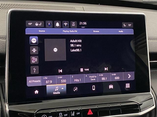 New 2025 Jeep Compass Latitude w/ Sun & Sound Group image 19