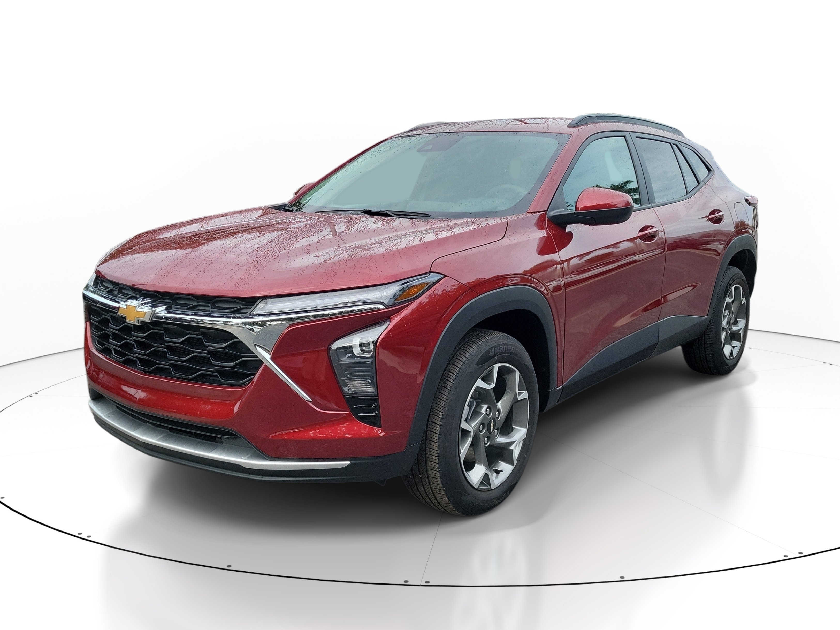 Used 2025 Chevrolet Trax LT FWD image 3