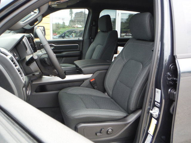 New 2027 RAM 1500 4x4 Crew Cab image 5