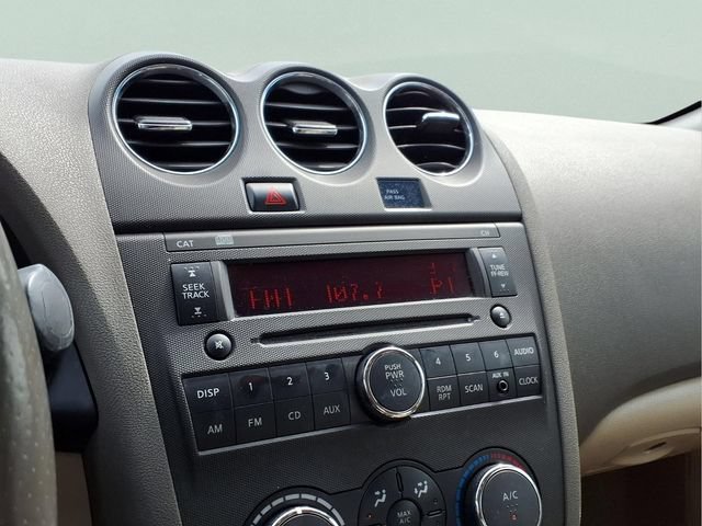 Used 2011 Nissan Altima 2.5 S w/ Special Edition Pkg FWD image 9