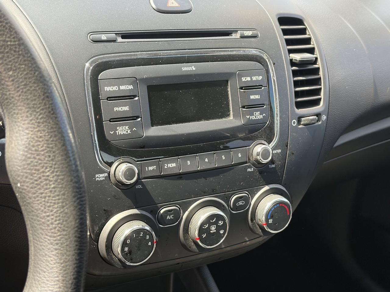 Used 2017 Kia Forte LX FWD image 12