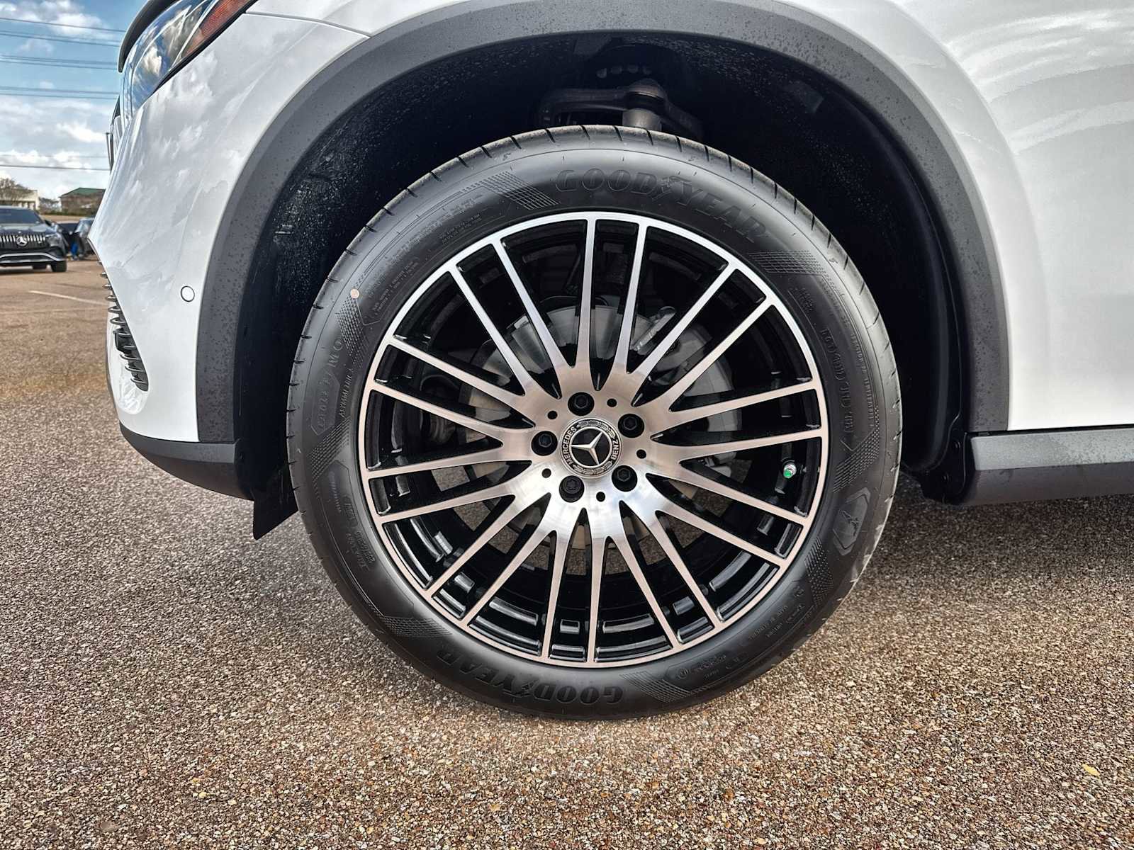 New 2026 Mercedes-Benz GLC 300 image 14