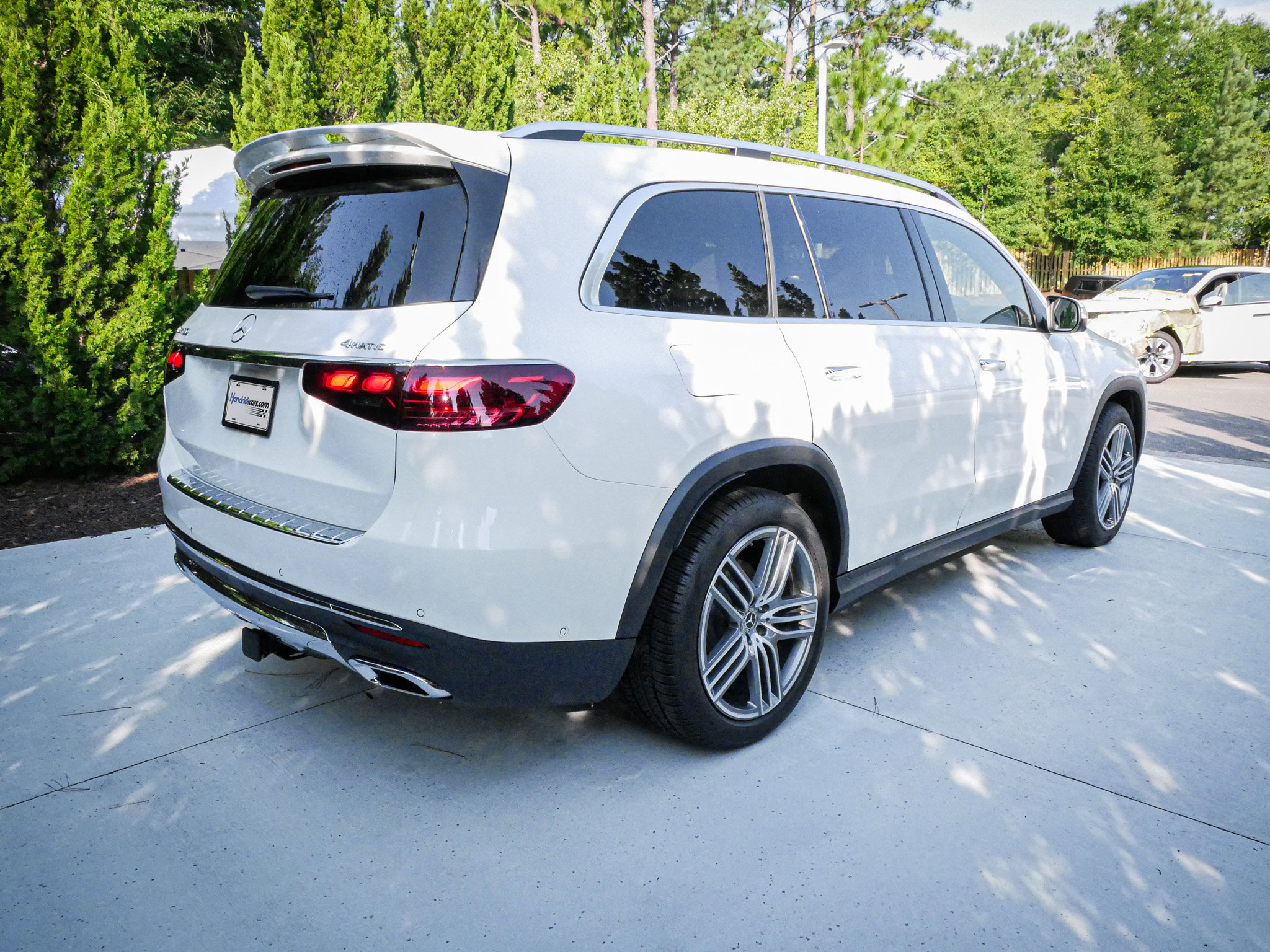Used 2025 Mercedes-Benz GLS 450 4MATIC image 10