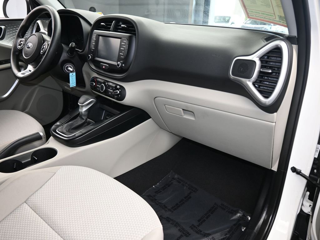 Used 2021 Kia Soul LX image 39