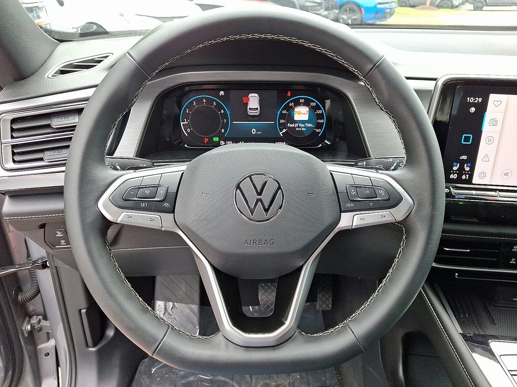 Used 2025 Volkswagen Atlas Cross Sport SE FWD image 18