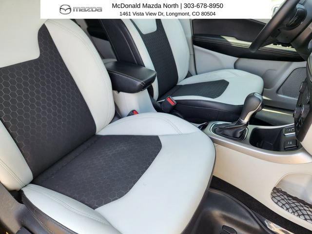 Used 2018 Jeep Compass Latitude w/ Popular Equipment Group FWD image 14