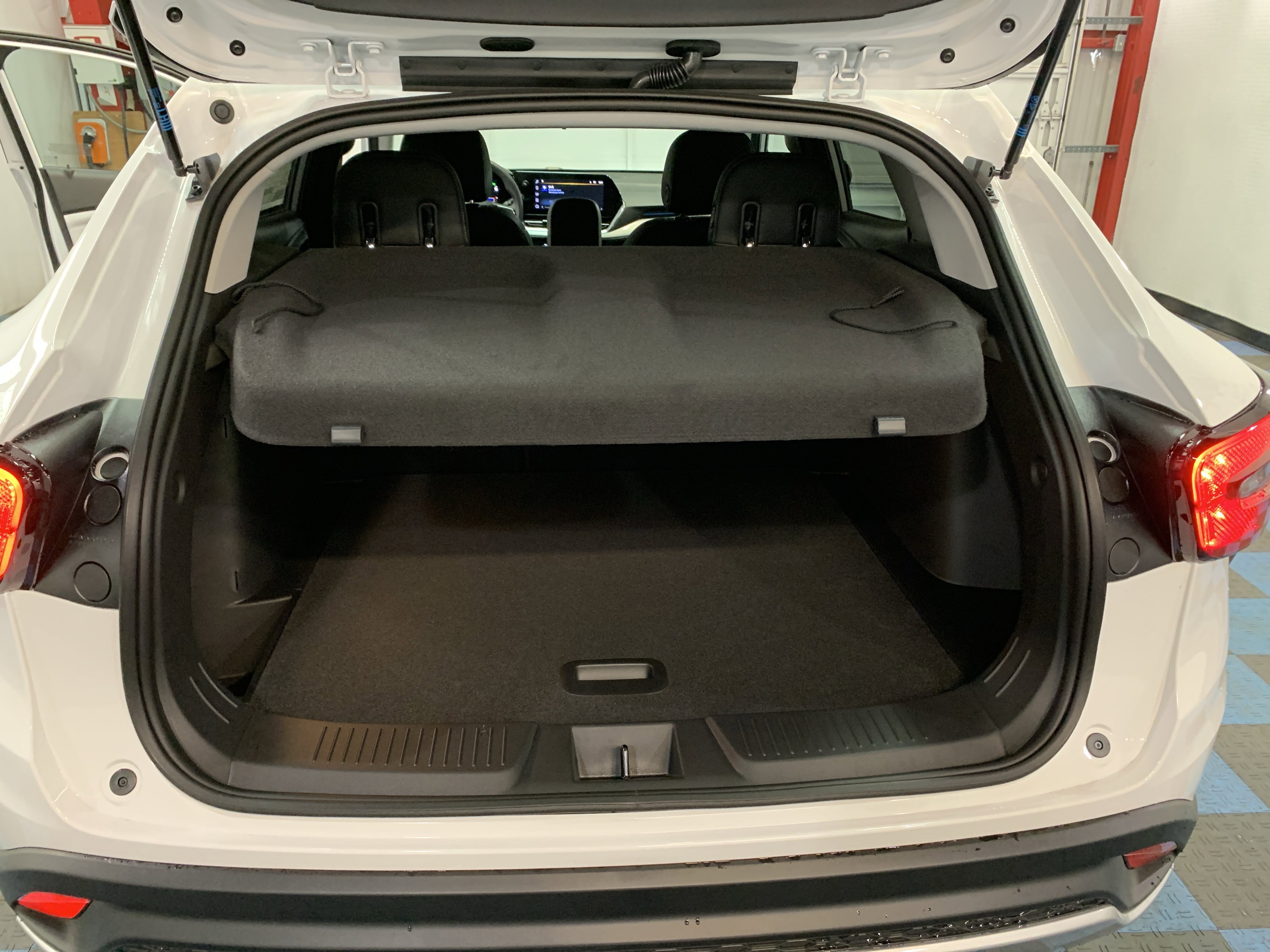 New 2026 Chevrolet Trax LT image 18