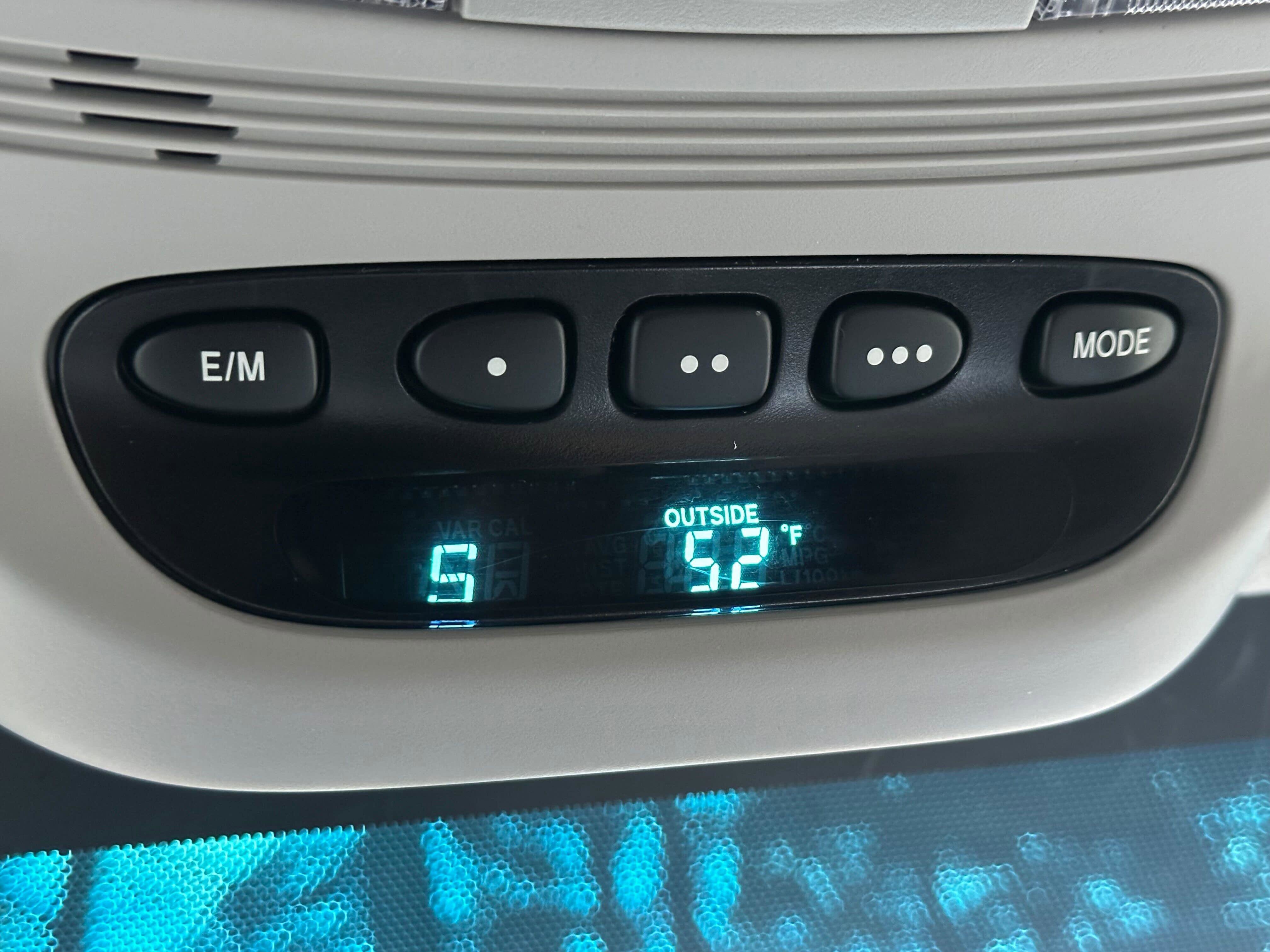 Used 2008 Toyota Sienna LE image 29