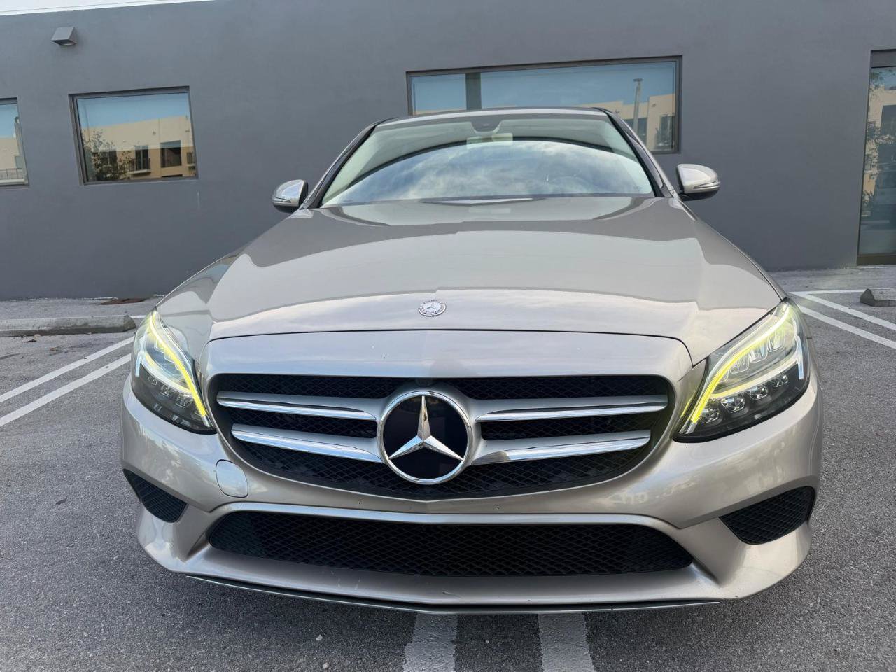 Used 2019 Mercedes-Benz C 300 Sedan image 5