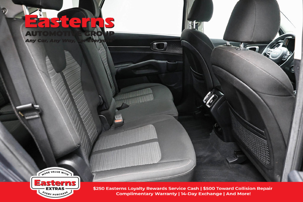 Used 2022 Kia Sorento LX AWD/4WD image 20