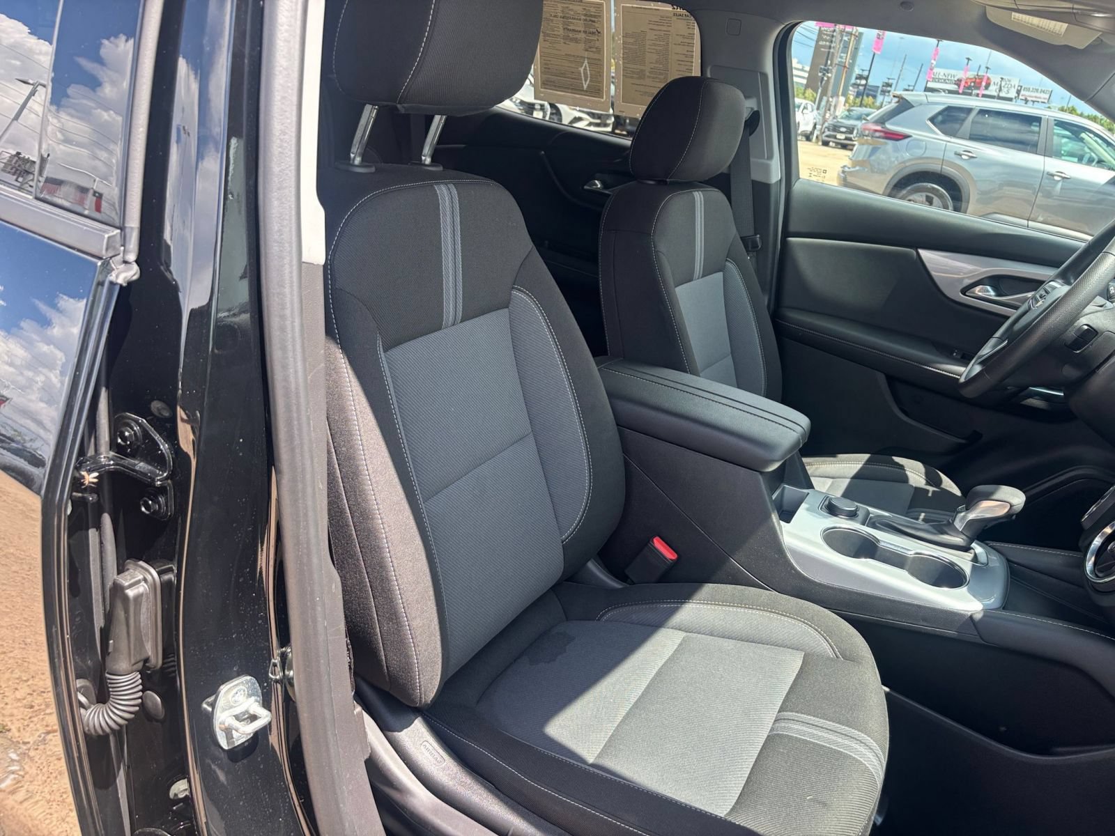 Used 2026 Chevrolet Blazer LT FWD image 36