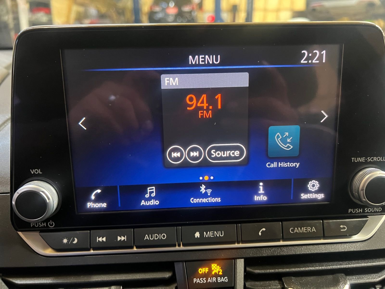 Used 2025 Nissan Altima 2.5 SR FWD image 21