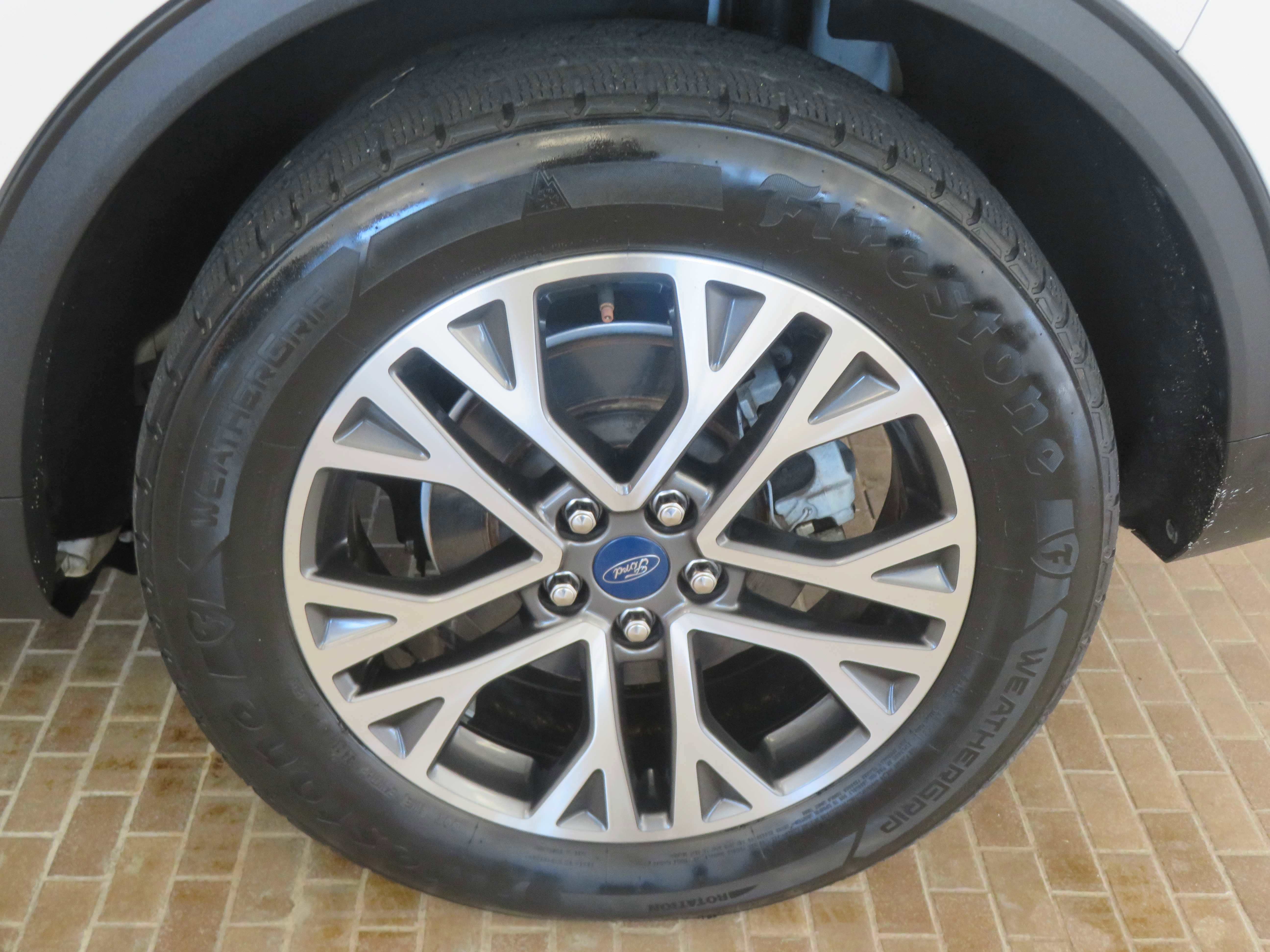 Used 2020 Ford Escape SEL image 8