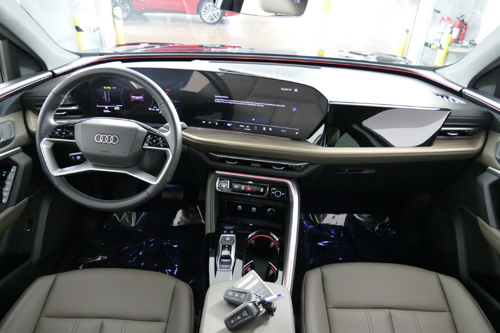 Certified 2025 Audi Q5 Premium w/ Convenience Package AWD/4WD image 26