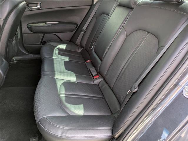 Used 2020 Kia Optima SE image 19