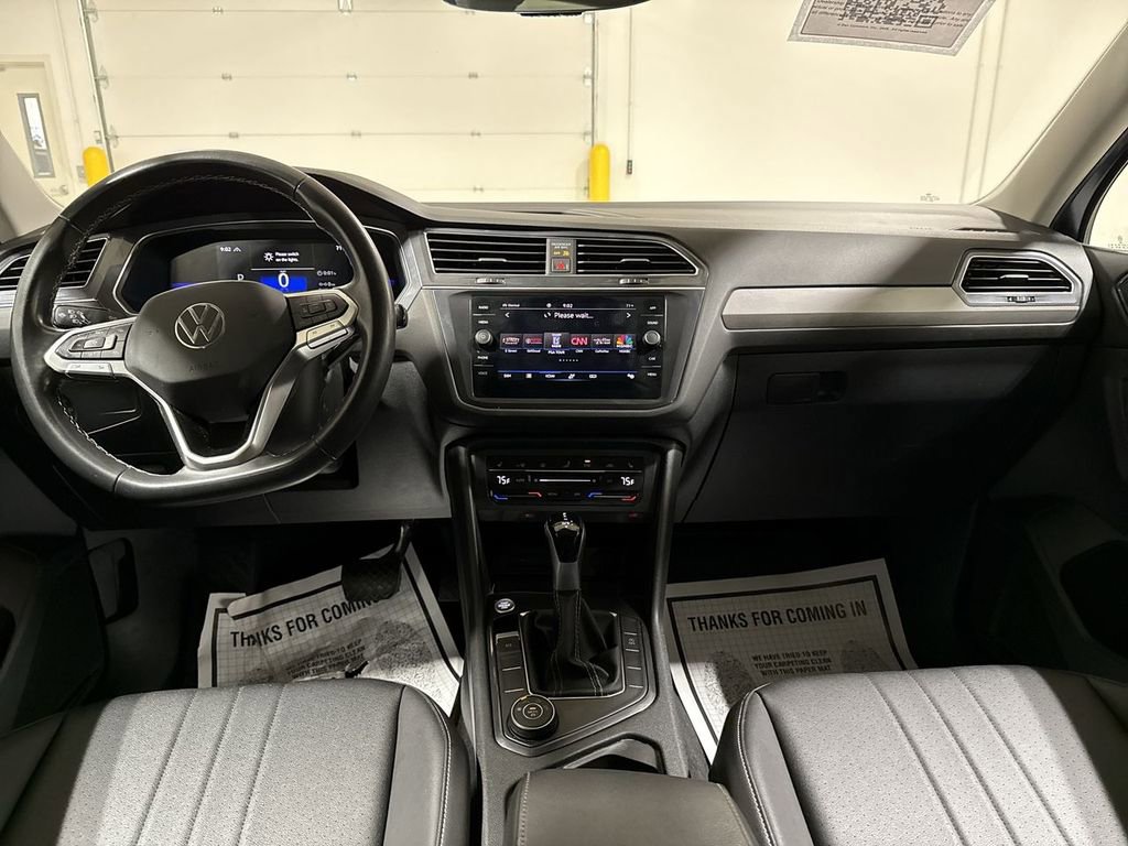 Used 2023 Volkswagen Tiguan SE image 10