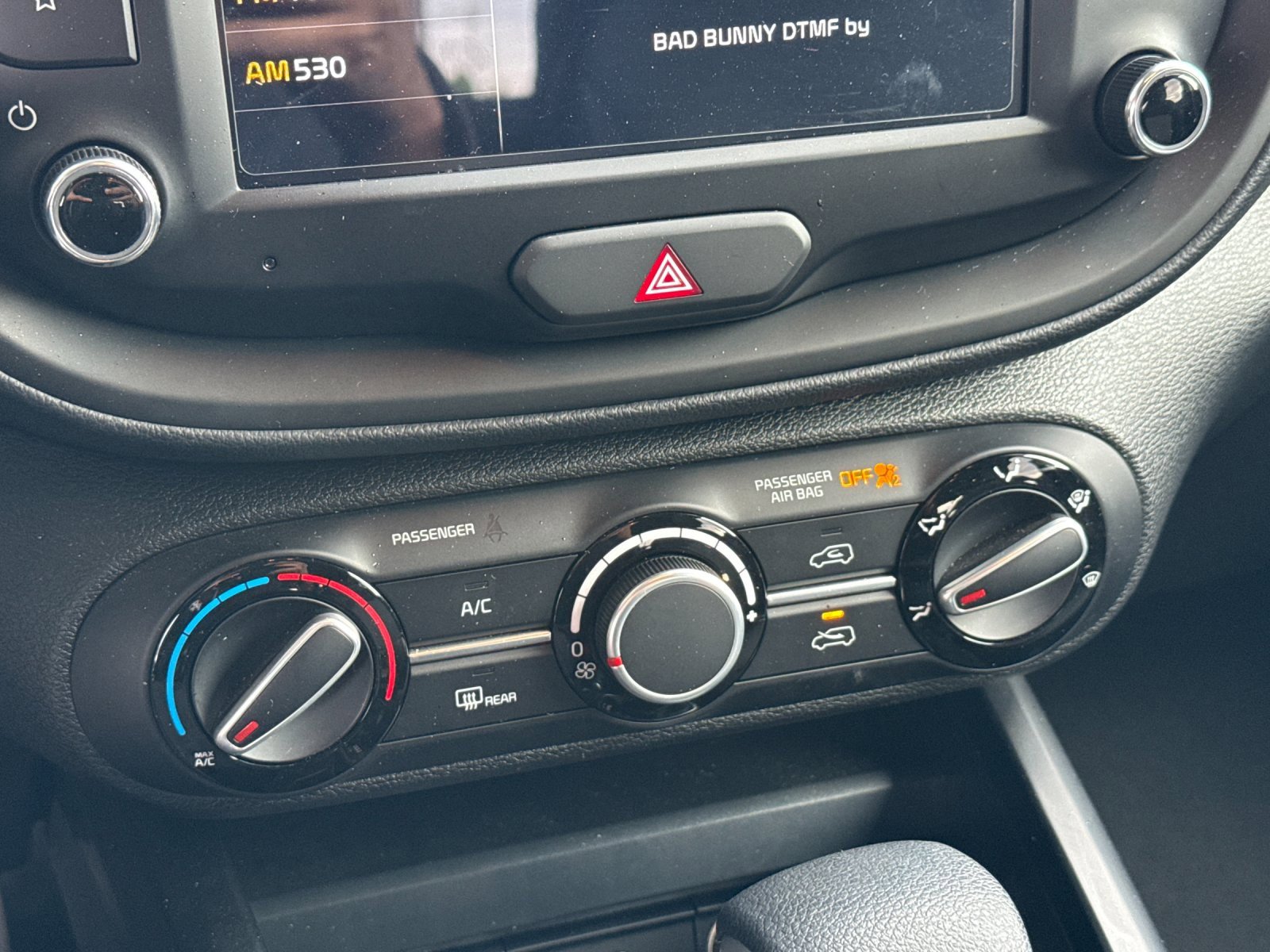 Certified 2025 Kia Soul LX image 19