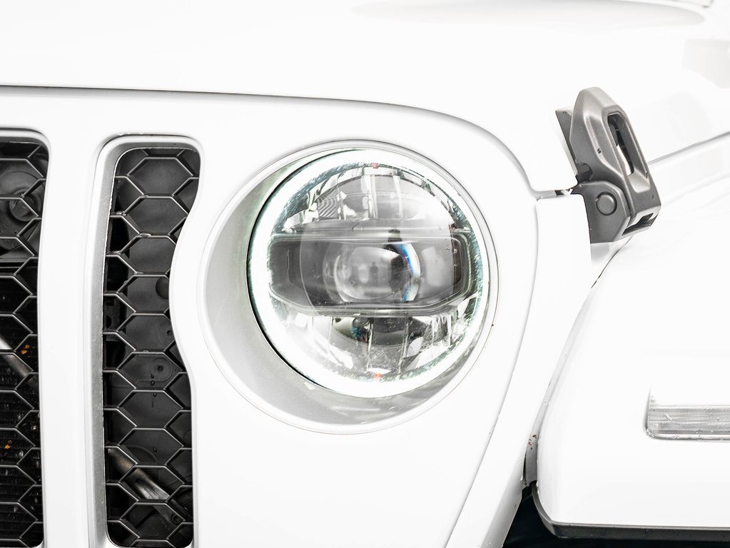 Used 2023 Jeep Wrangler Unlimited Sahara w/ Cold Weather Group image 15