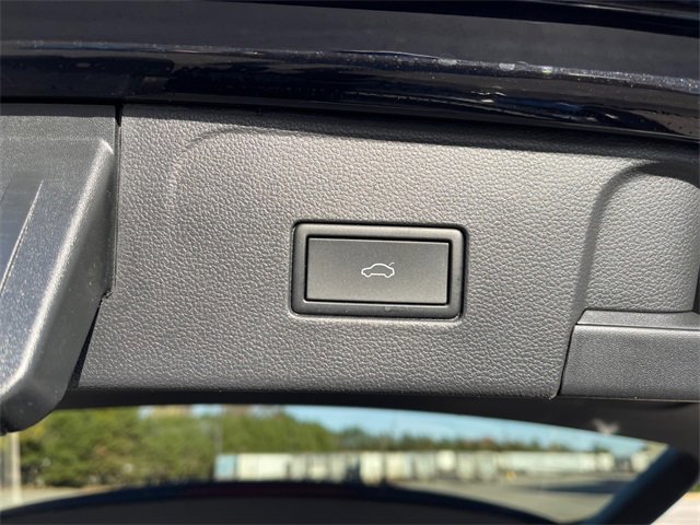 Used 2023 Volkswagen Atlas SE w/ Panoramic Sunroof Package image 18