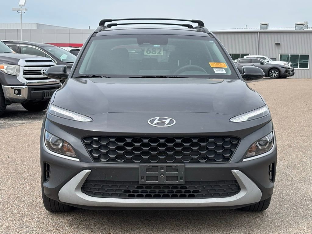 Used 2023 Hyundai Kona SEL image 3