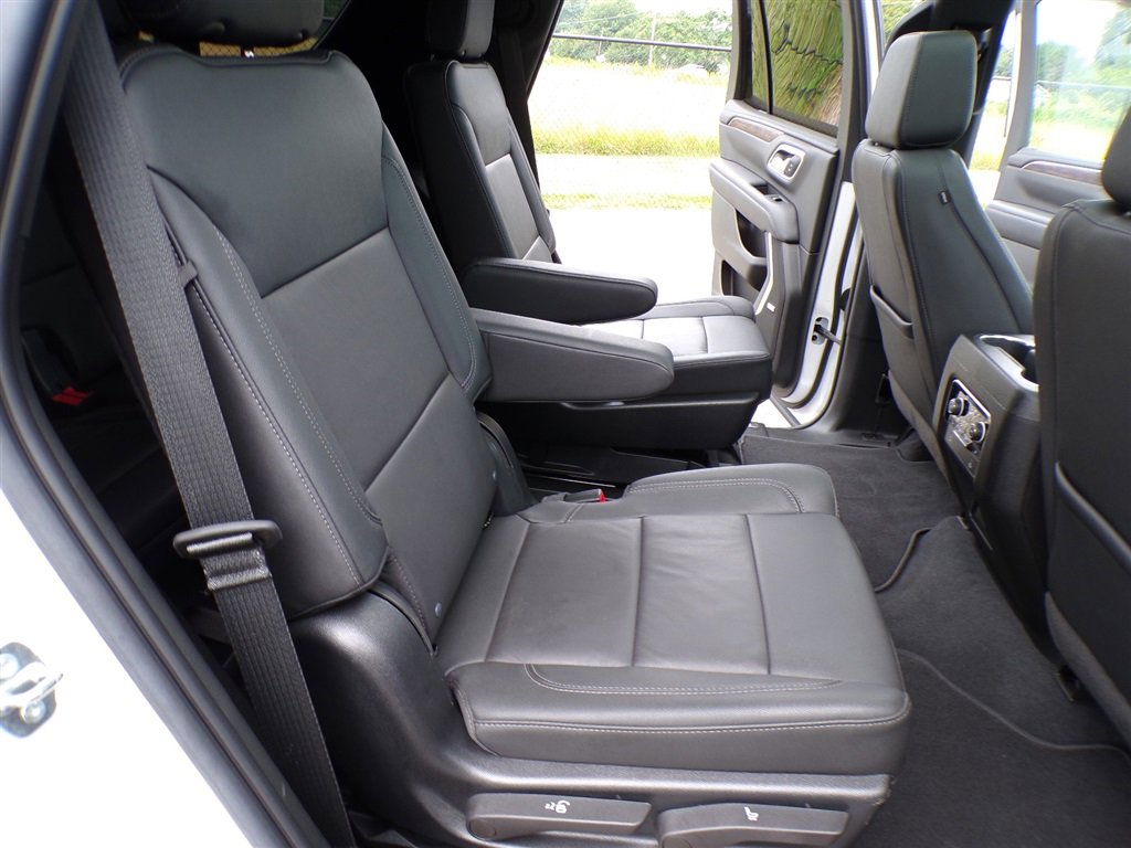Used 2022 Chevrolet Tahoe Z71 w/ Luxury Package image 6