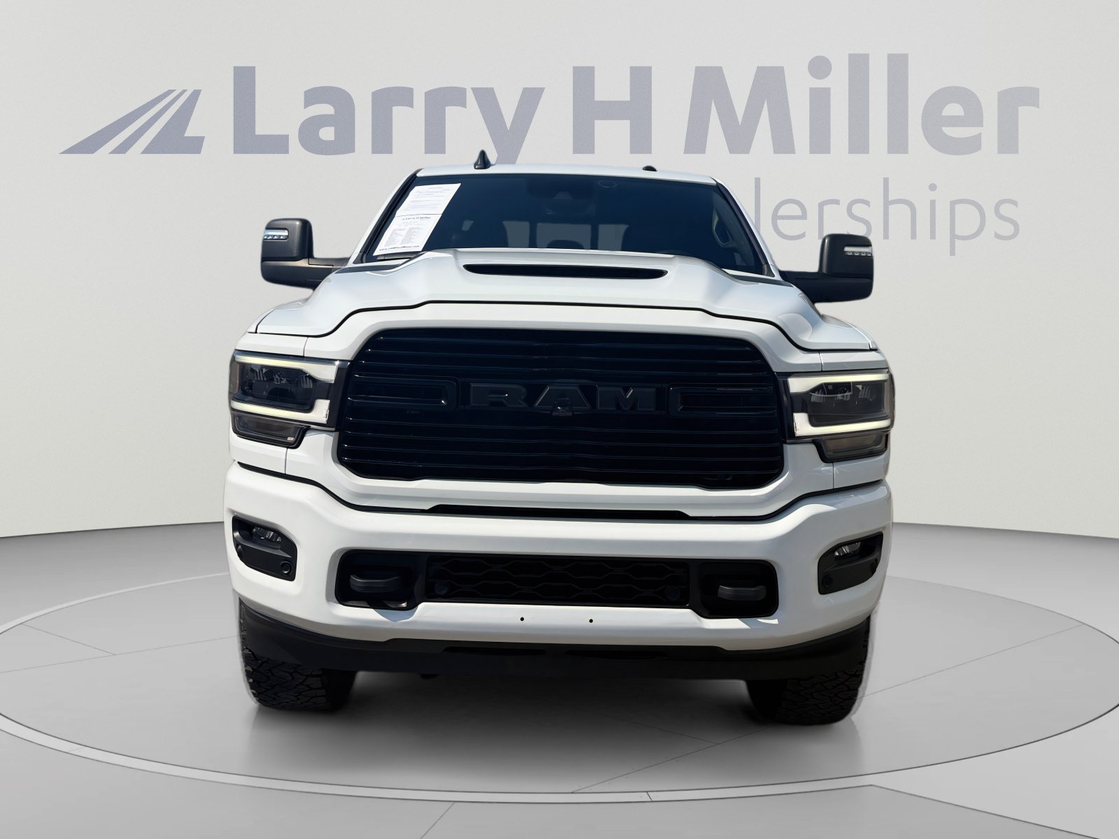 Used 2024 RAM 2500 Laramie w/ Night Edition AWD/4WD image 8