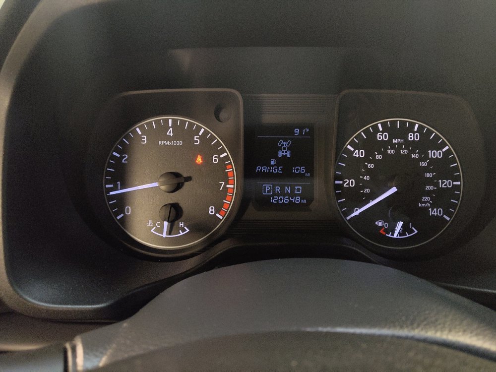 Used 2017 Nissan Titan S AWD/4WD image 23