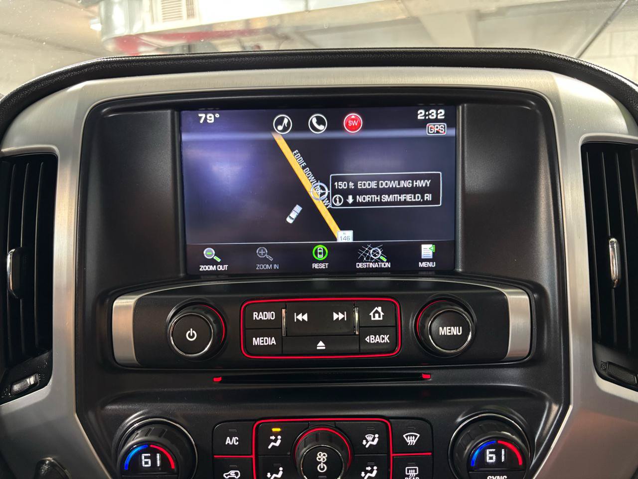 Used 2015 GMC Sierra 2500 SLE w/ SLE Preferred Package AWD/4WD image 29