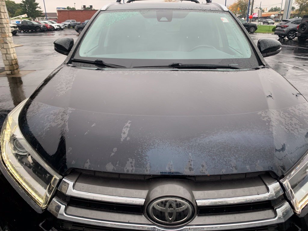 Used 2018 Toyota Highlander Limited w/ Protection Package #3 AWD/4WD image 9