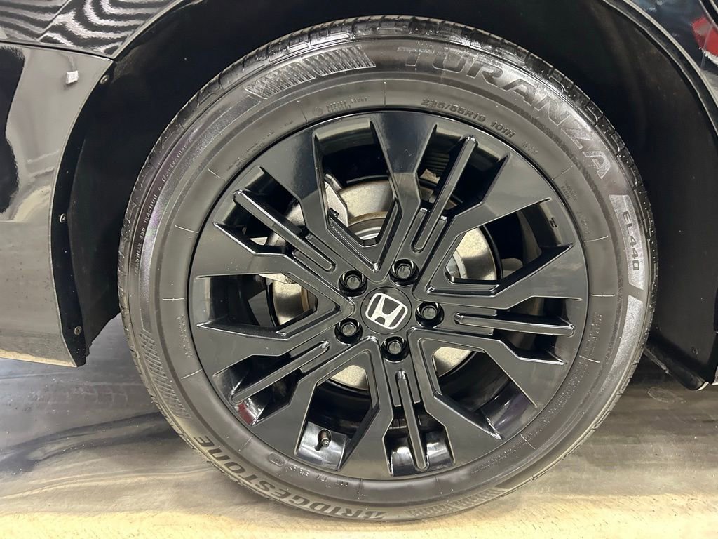 Used 2025 Honda Odyssey Sport-L image 25