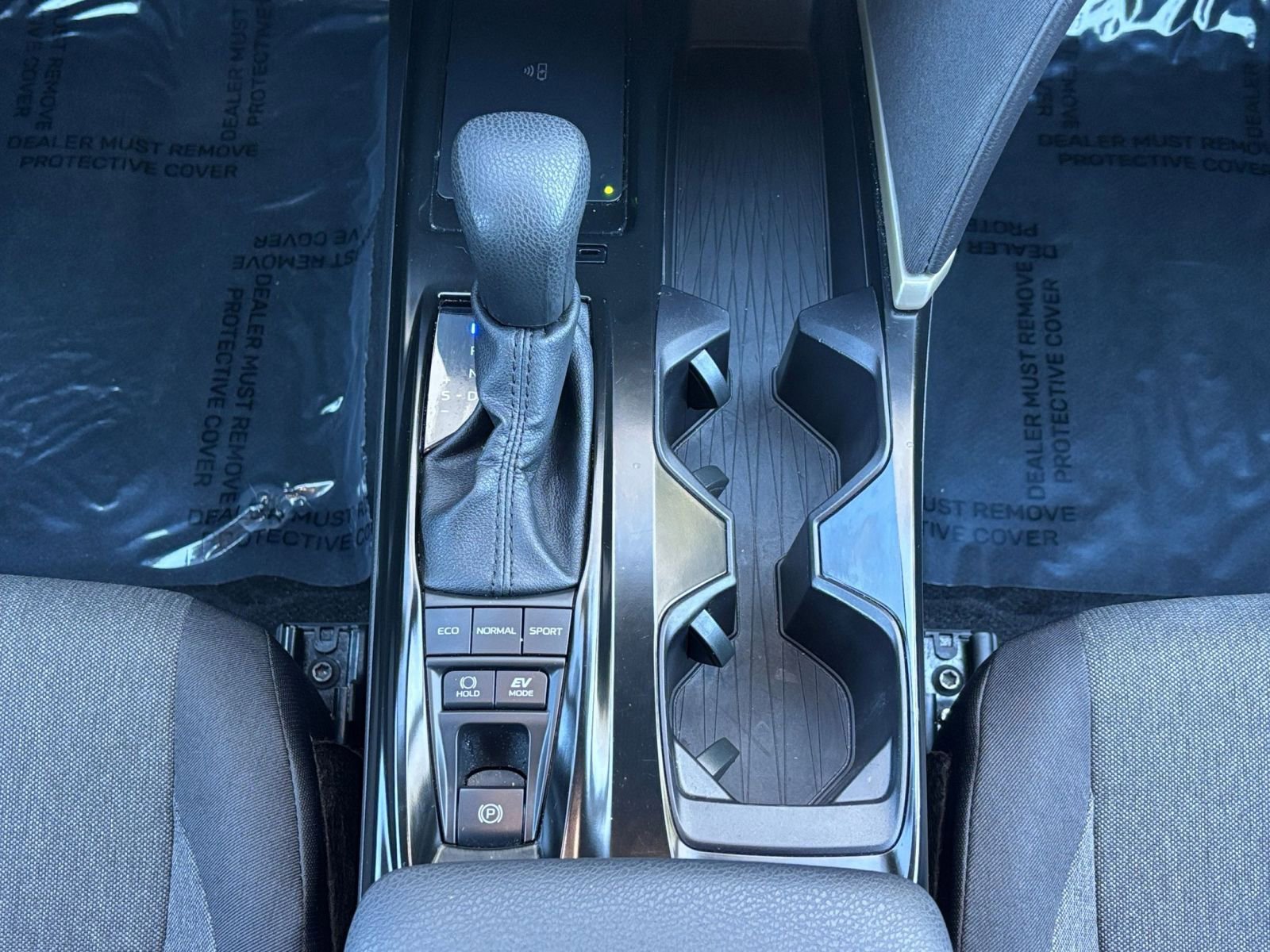 Used 2025 Toyota Camry LE image 37