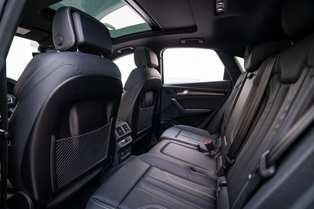 Used 2023 Audi Q5 2.0T Premium w/ Convenience Package image 40