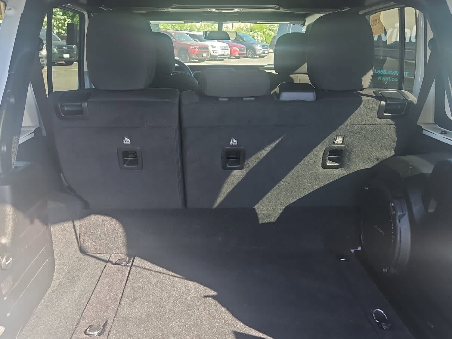 Used 2023 Jeep Wrangler Unlimited w/ 8.4" Radio Group AWD/4WD image 7