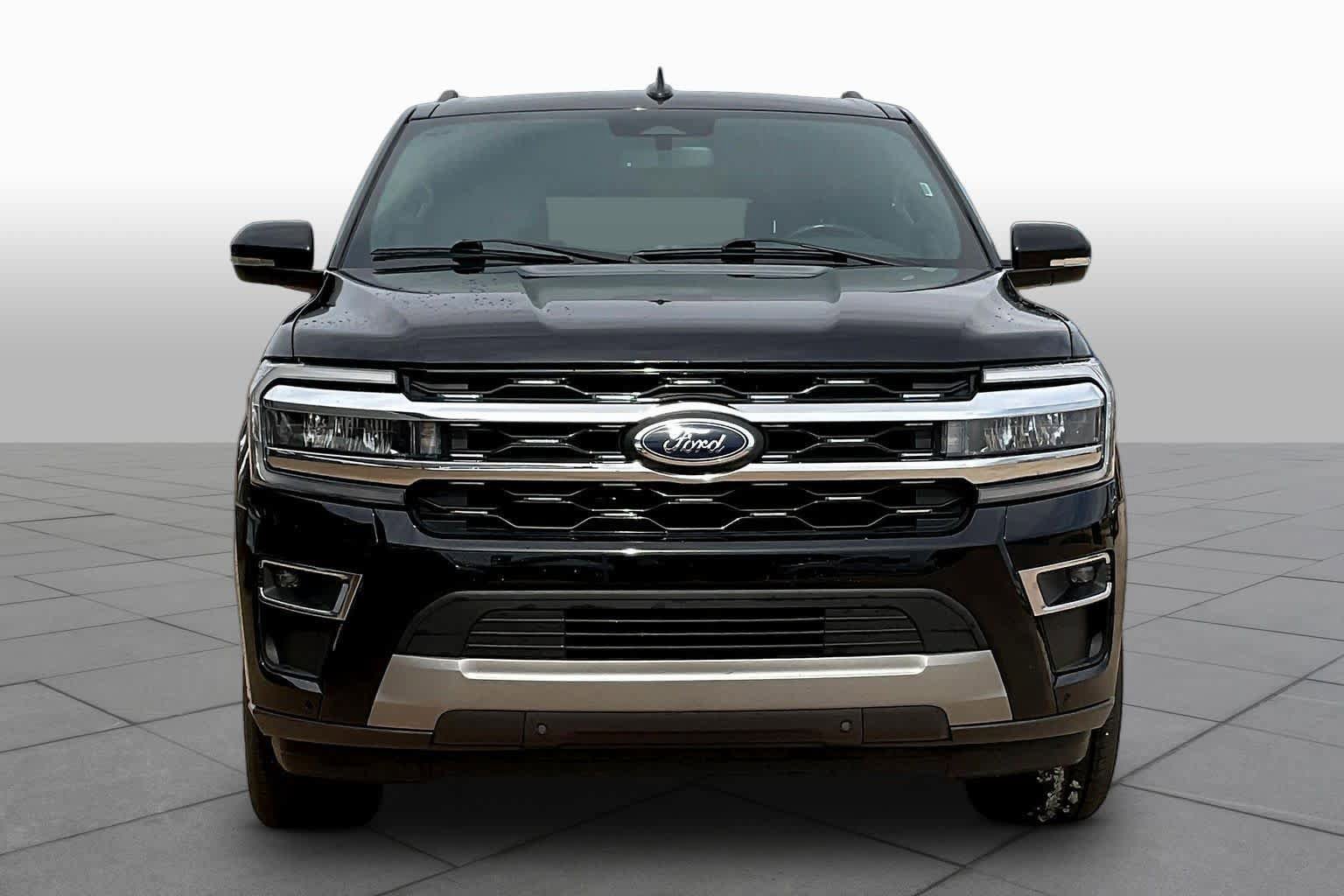 Used 2024 Ford Expedition Max Limited RWD image 5