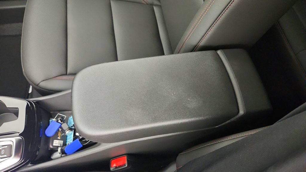 New 2026 Chevrolet Trax RS w/ Sunroof Package FWD image 17