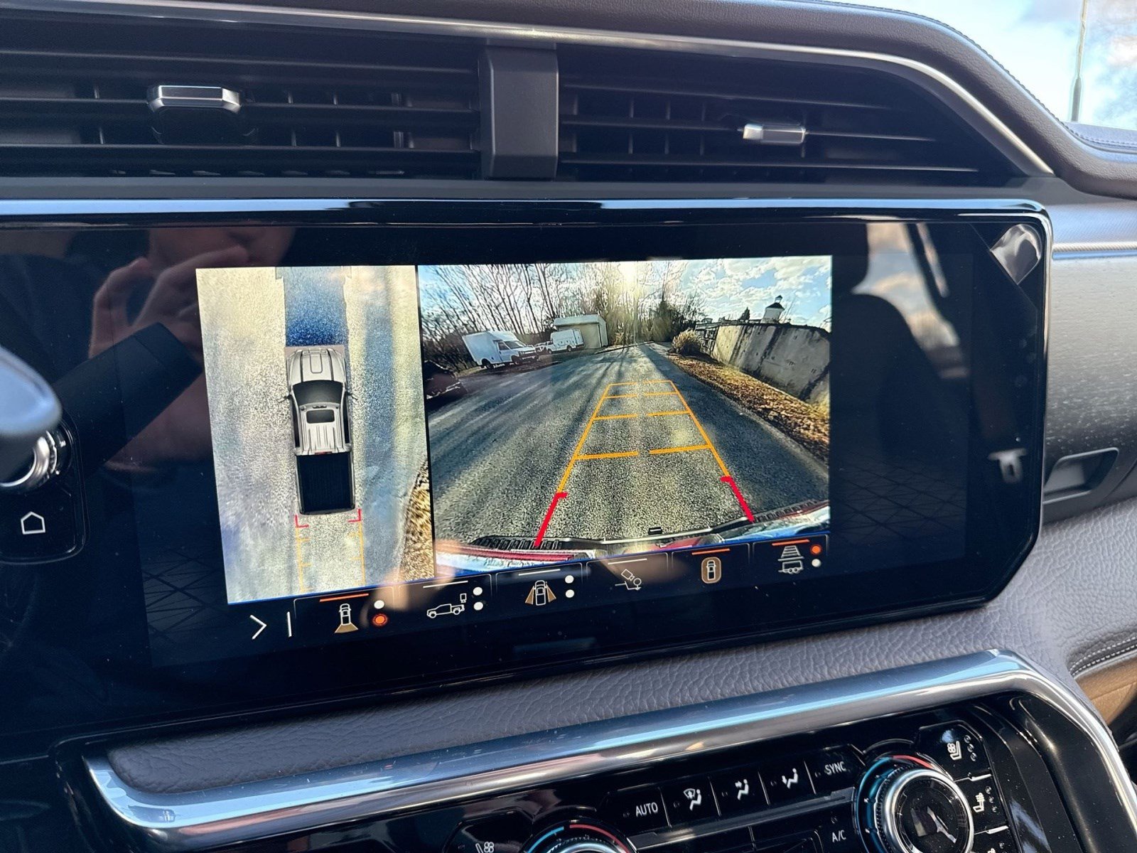 New 2026 GMC Sierra 3500 Denali w/ Denali Reserve Package image 17