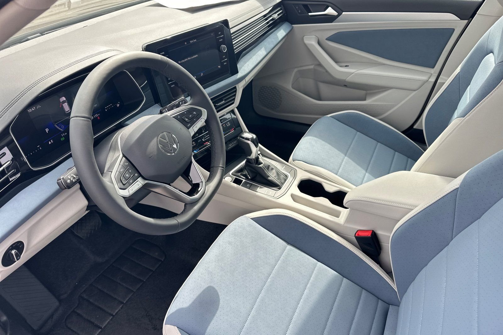 New 2026 Volkswagen Jetta SE FWD image 10