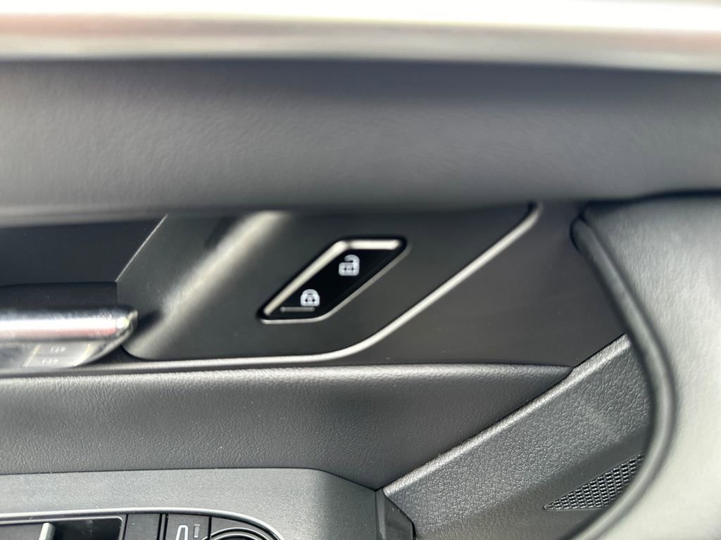 New 2025 MAZDA CX-90 3.3 Turbo w/ Preferred Package image 14