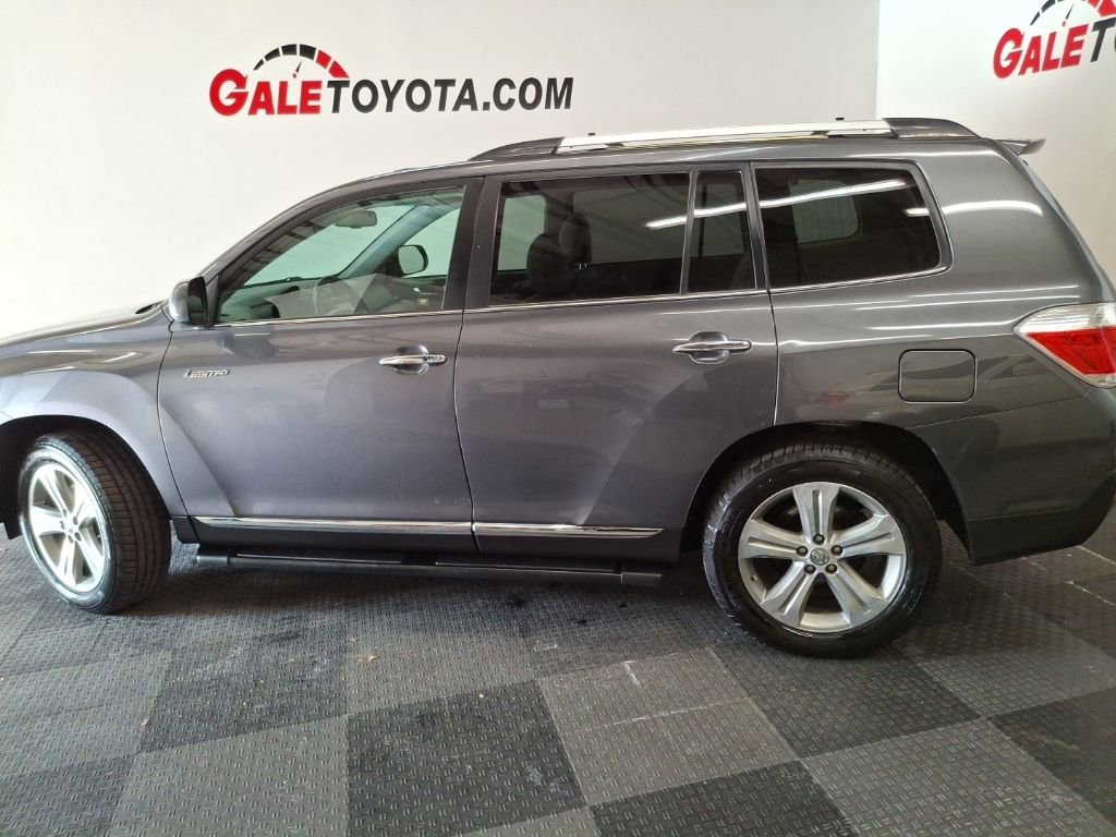 Used 2012 Toyota Highlander Limited image 7