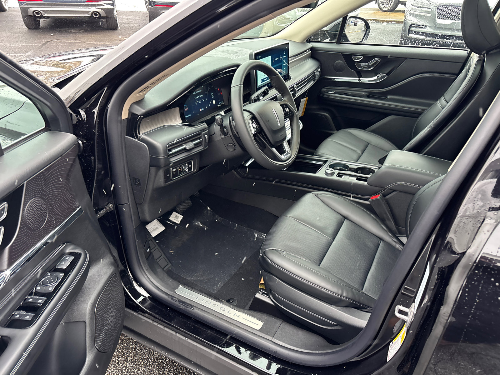 New 2026 Lincoln Corsair Reserve image 25