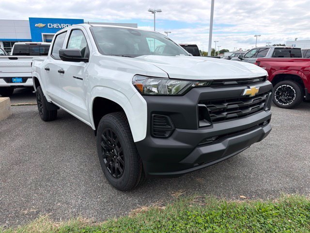 New 2026 Chevrolet Colorado W/T w/ WT Custom Package AWD/4WD image 1