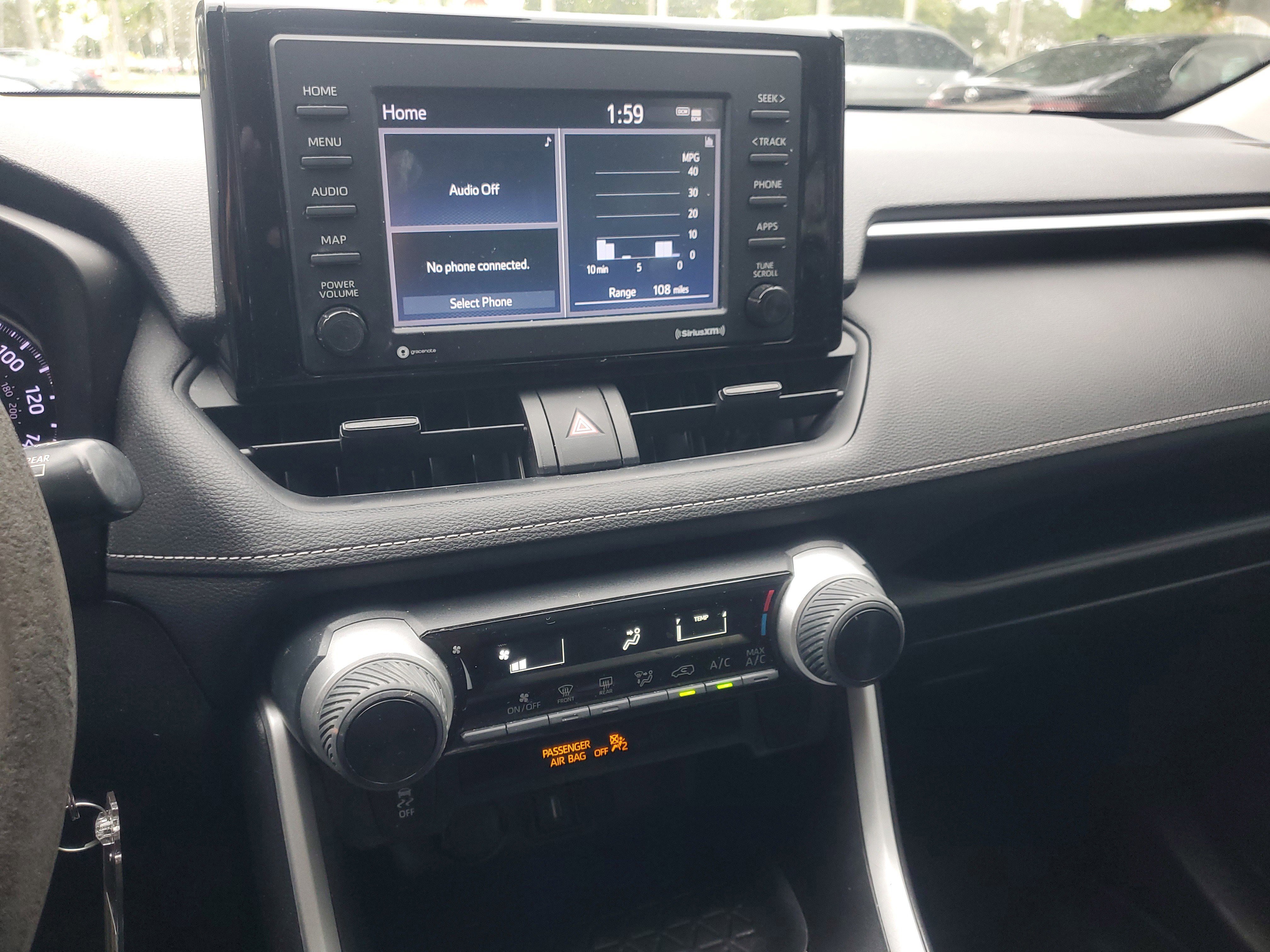 Used 2021 Toyota RAV4 LE image 24