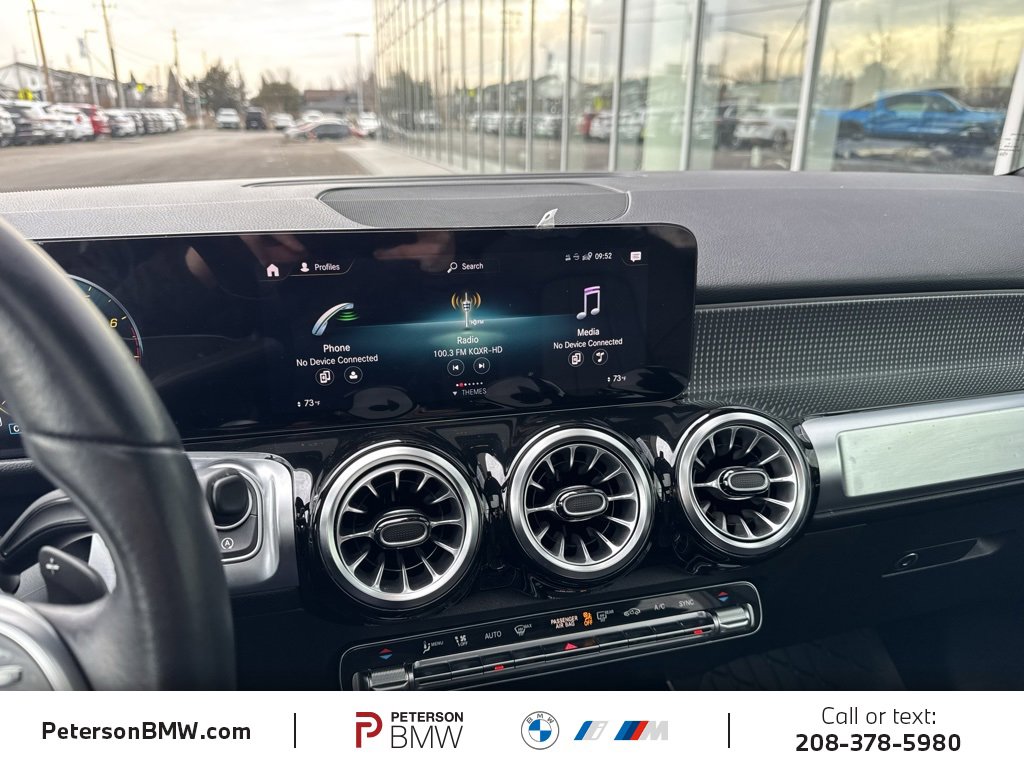 Used 2022 Mercedes-Benz GLB 250 4MATIC image 26