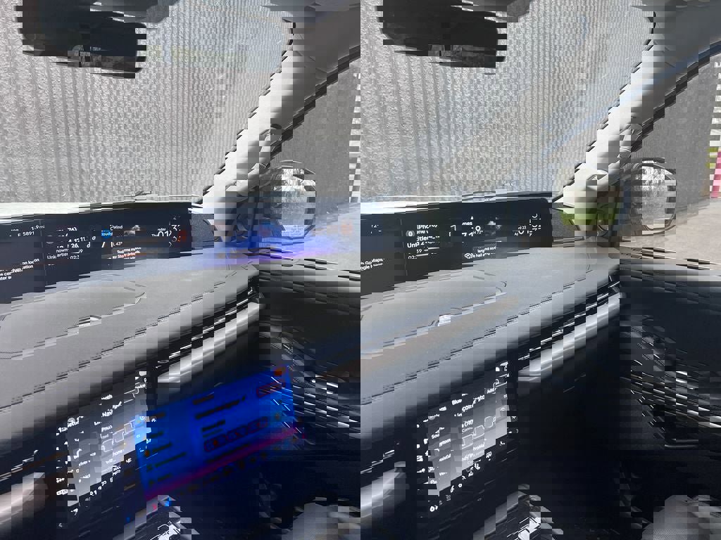 Used 2025 Lincoln Navigator L Reserve AWD/4WD image 25