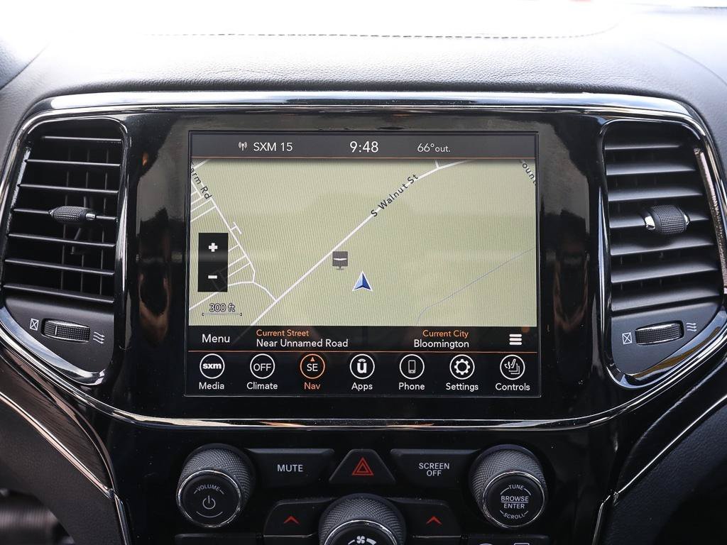 Used 2020 Jeep Grand Cherokee High Altitude AWD/4WD image 18